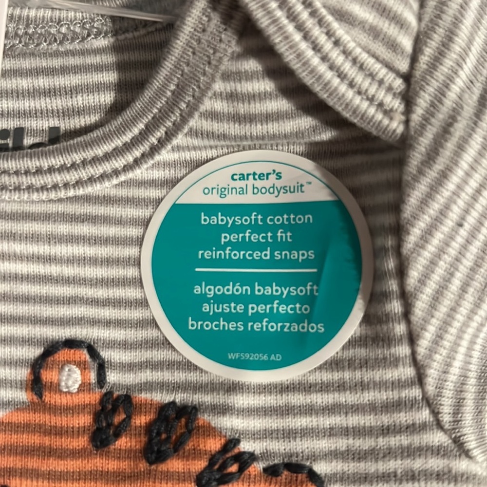 Carter’s Onsie Set - Picture 12 of 13
